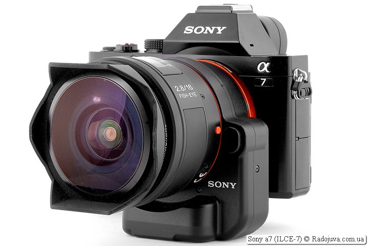 Sony a7 с переходником Sony LA-EA4 и объективом Sony SEL-16F28 16mm F/2.8