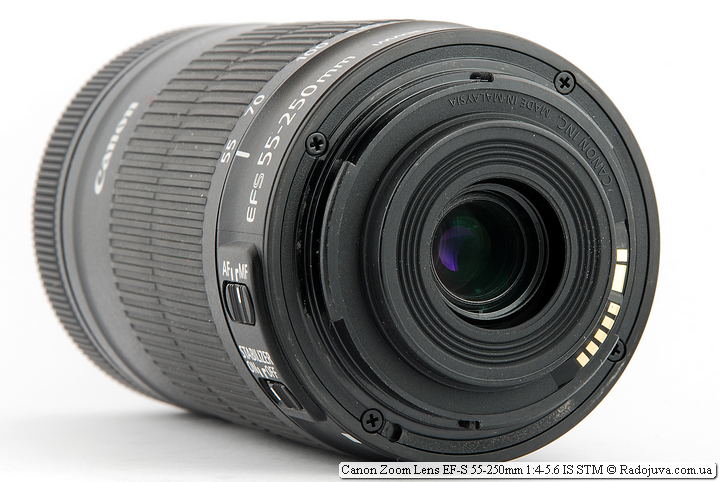 Canon Zoom Lens EF-S 55-250mm 1:4-5.6 IS STM. Надпись со стороны байонета 'Canon INC. Made In Malaysia'