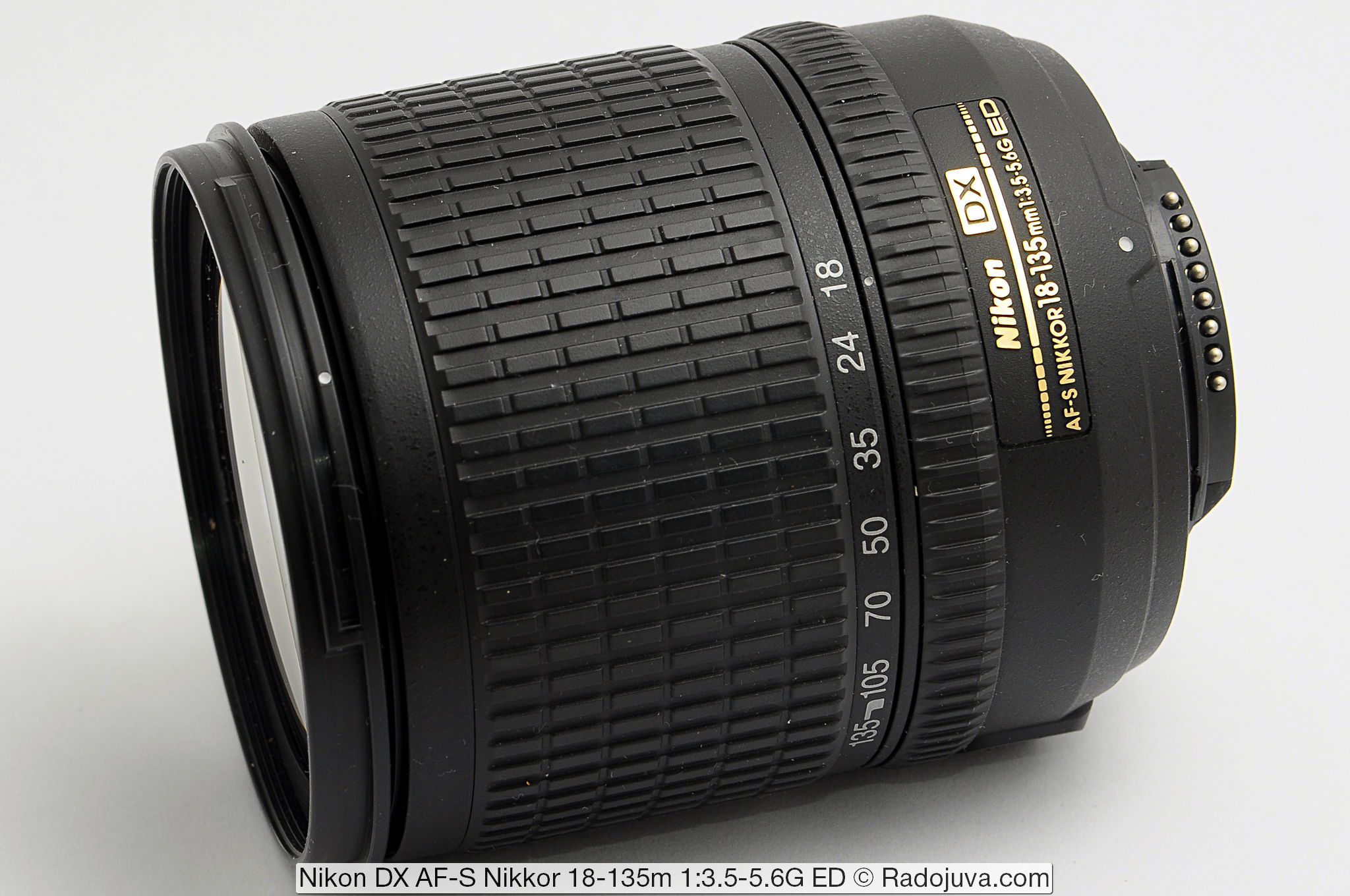 Nikon 18-135 f 3.5-5.6 review. Sample photos on the lens | Happy