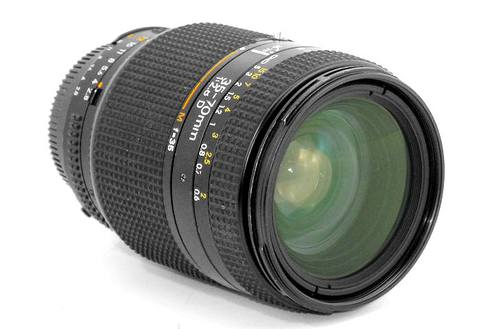 NIKON AF NIKKOR 35-70mm f2.8d-