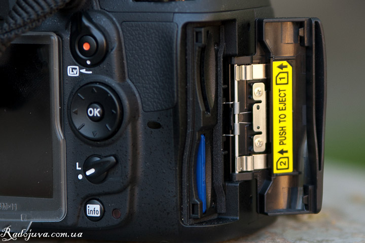 Two memory card slots on the D7000