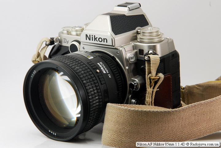 Nikon AF Nikkor 85 mm 1:1.4D