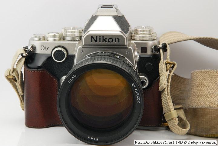 Nikon AF Nikkor 85mm 1: 1.4D