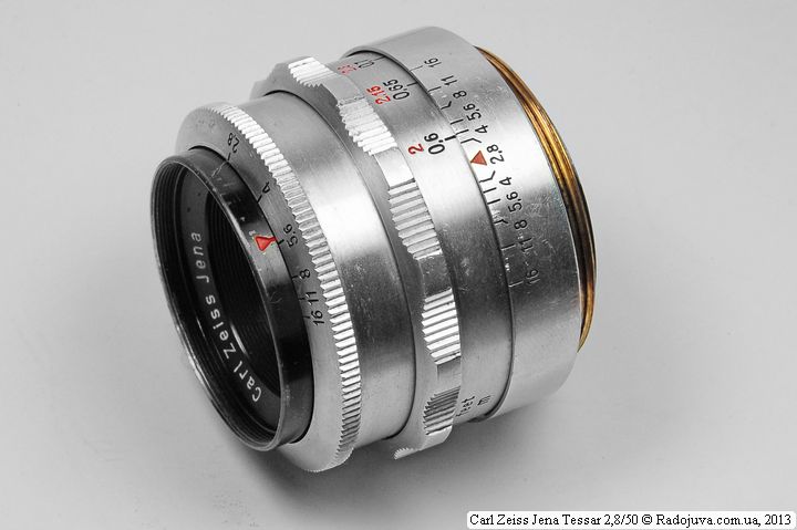 Zijaanzicht van Carl Zeiss Jena Tessar 2,8/50