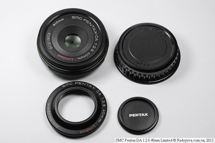 Pentax 40mm F / 2.8, rear cover and front coverMH-RC49mm disassembled
