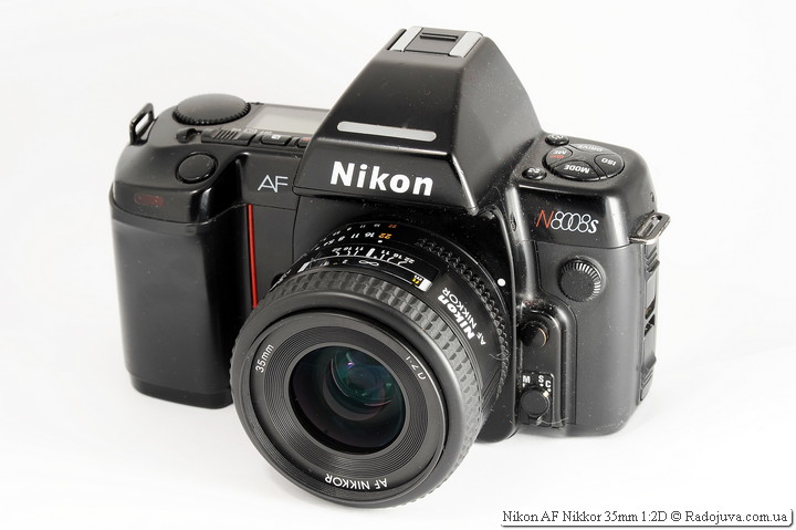 Nikon AF Nikkor 35mm 1: 2D