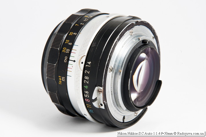 View of the lens Nikon Nikkor-SC Auto 1: 1.4 f = 50mm