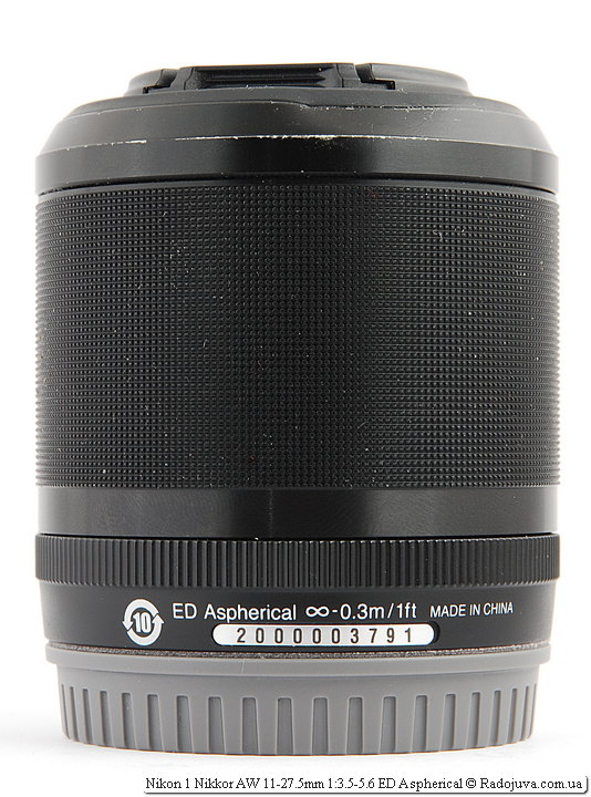 Nikon 1 AW1 met Nikon 1 Nikkor AW 11-27.5 mm 1: 3.5-5.6 ED asferische lens