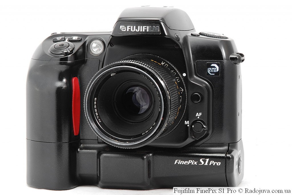 Fujifilm FinePix S1 Pro Review | Happy