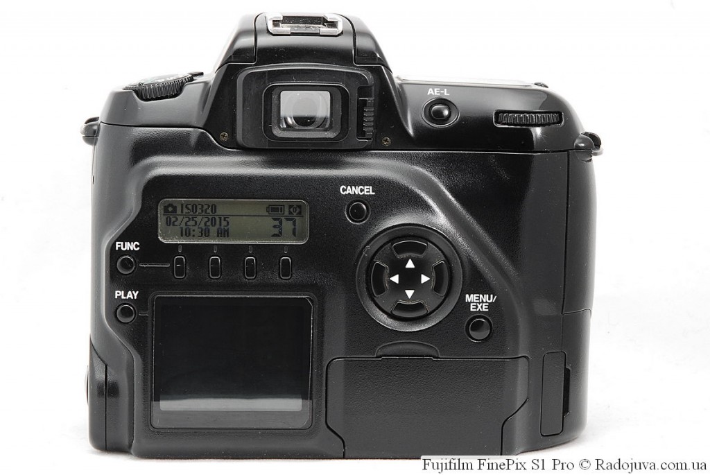 Fujifilm FinePix S1 Pro Review | Happy