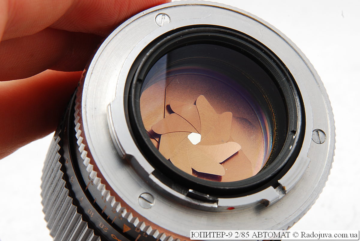Petals of a diaphragm of a lens JUPITER-9 2/85 AUTOMATIC