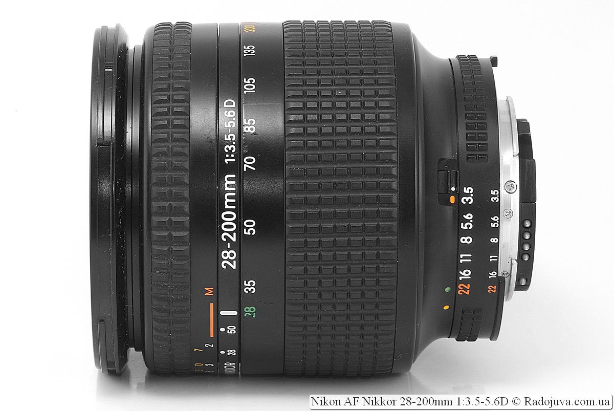 Nikon AF Nikkor 28-200 mm 1: 3.5-5.6D