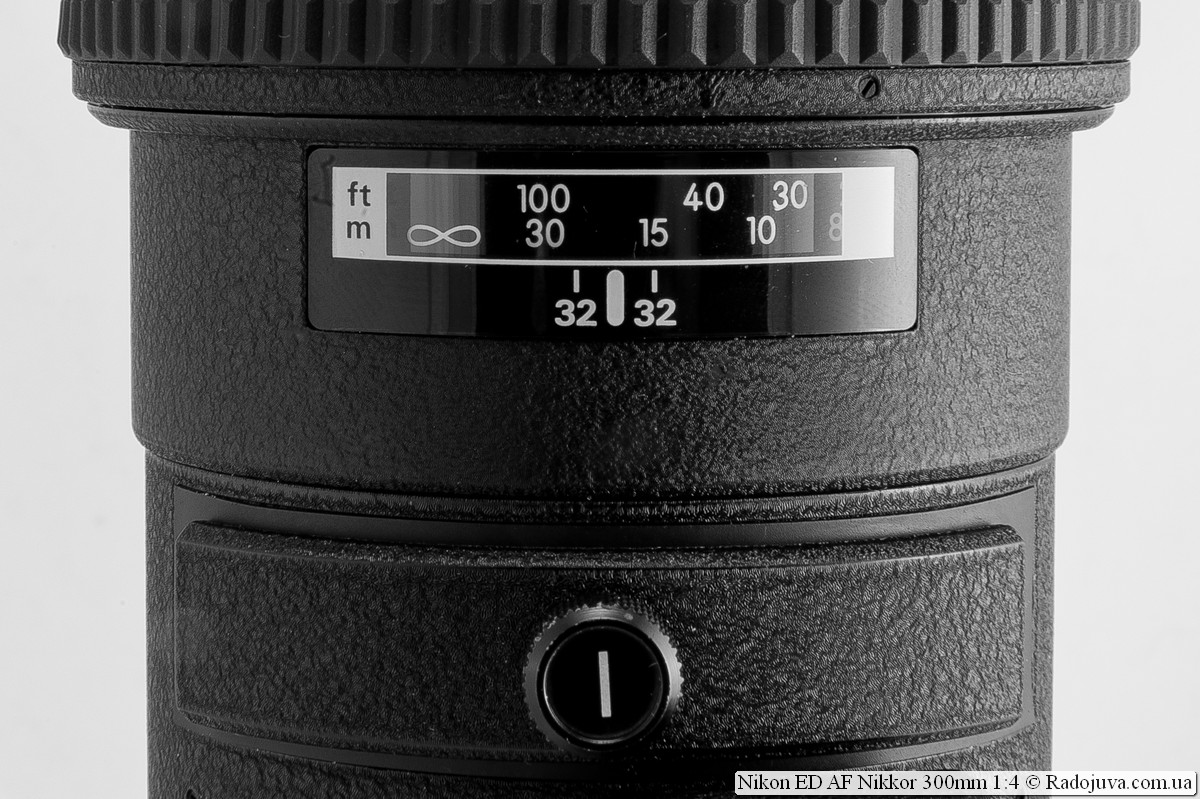 Nikon 300mm f/4 ED AF Nikkor