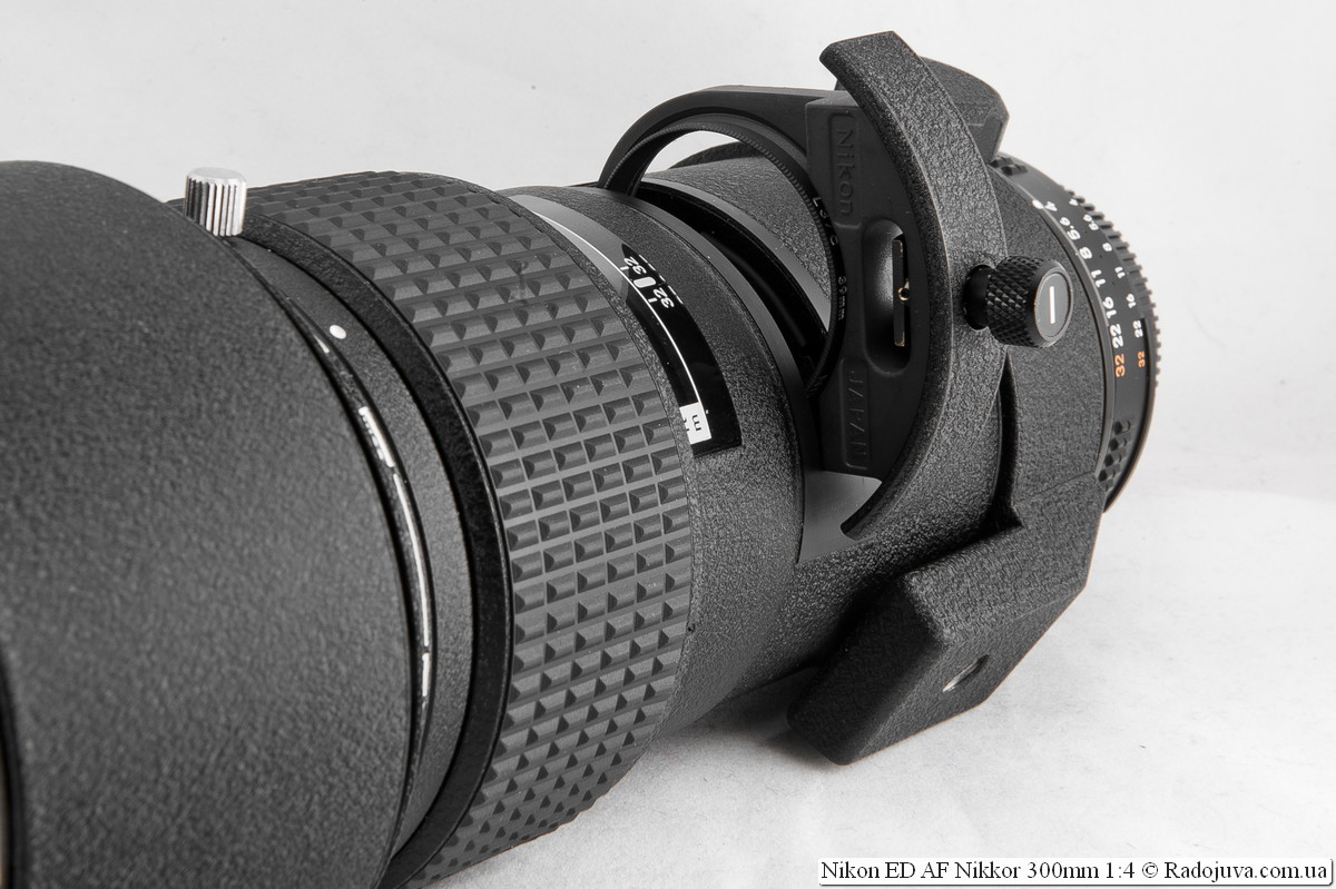 Nikon 300mm f / 4 ED AF Nikkor