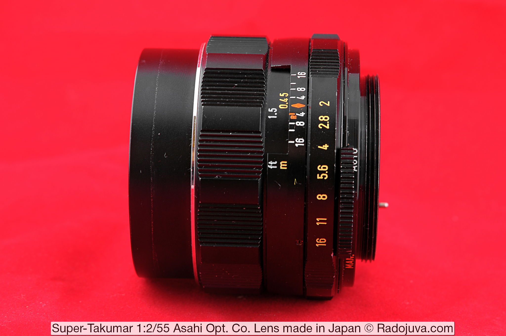 Super-Takumar 1: 2/55 Asahi Opt Lens. Co. Lens made in japan