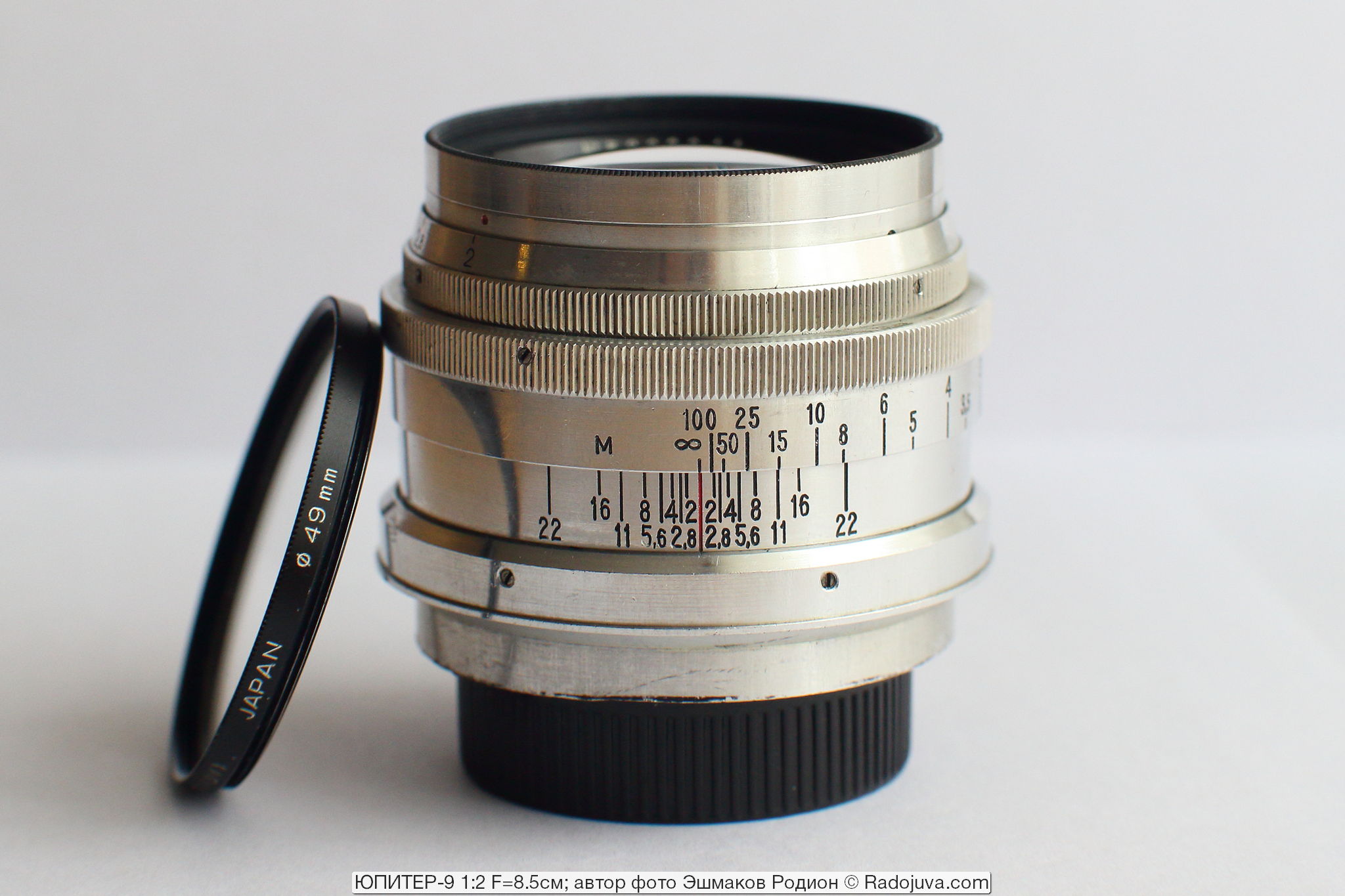 Overview of the Jupiter-9 85/2 lens (KMZ, 1959), adapted for mounting the M42 from the Contact-Kiev mount