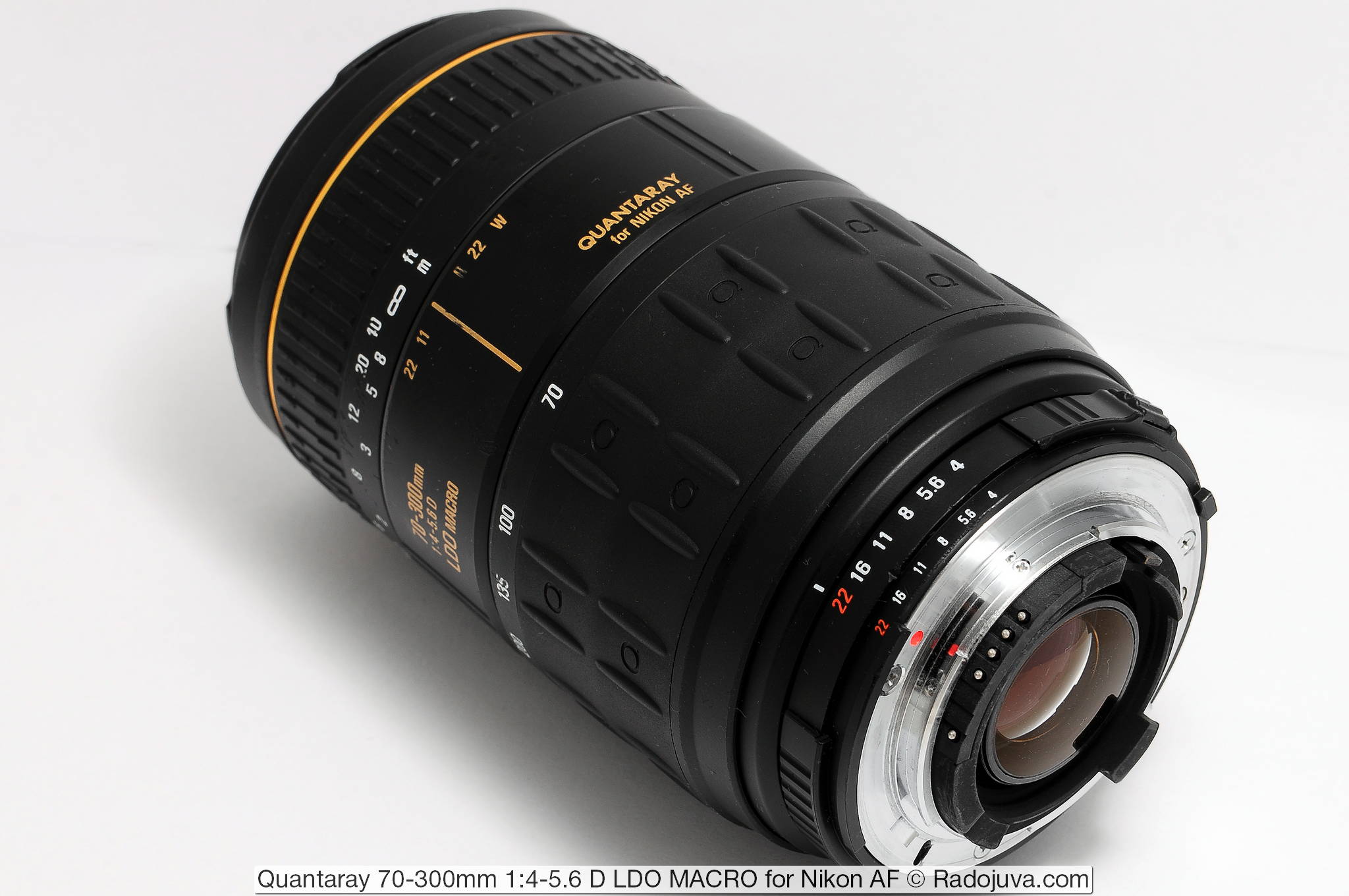 Quantaray 70-300mm 1: 4-5.6 D LDO MACRO for Nikon AF