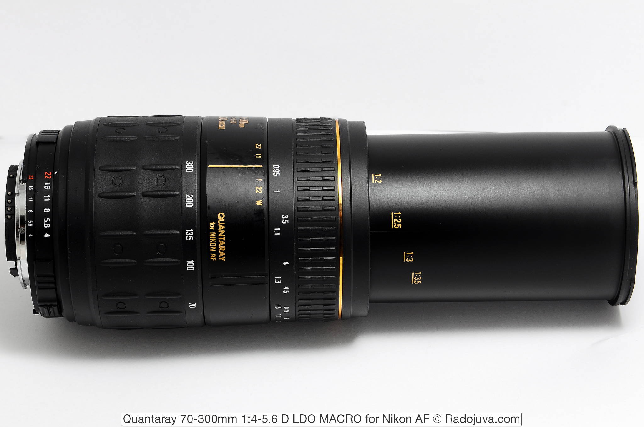 Quantaray 70-300mm 1: 4-5.6 D LDO MACRO for Nikon AF