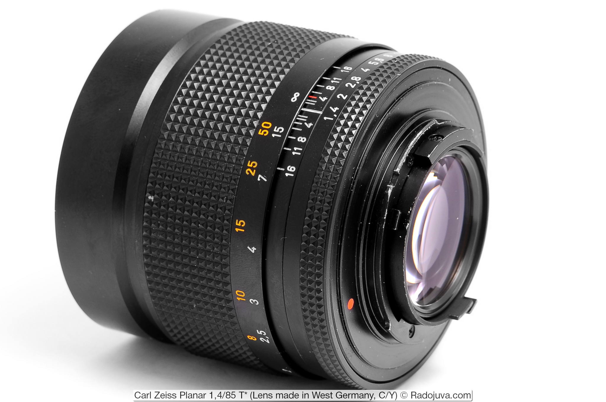 Review of Carl Zeiss Planar 1,4 / 85 T * (Lens made in West 