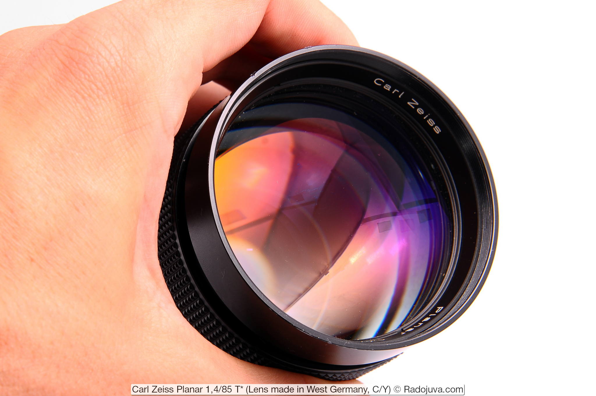 Review of Carl Zeiss Planar 1,4 /  T * Lens made in West