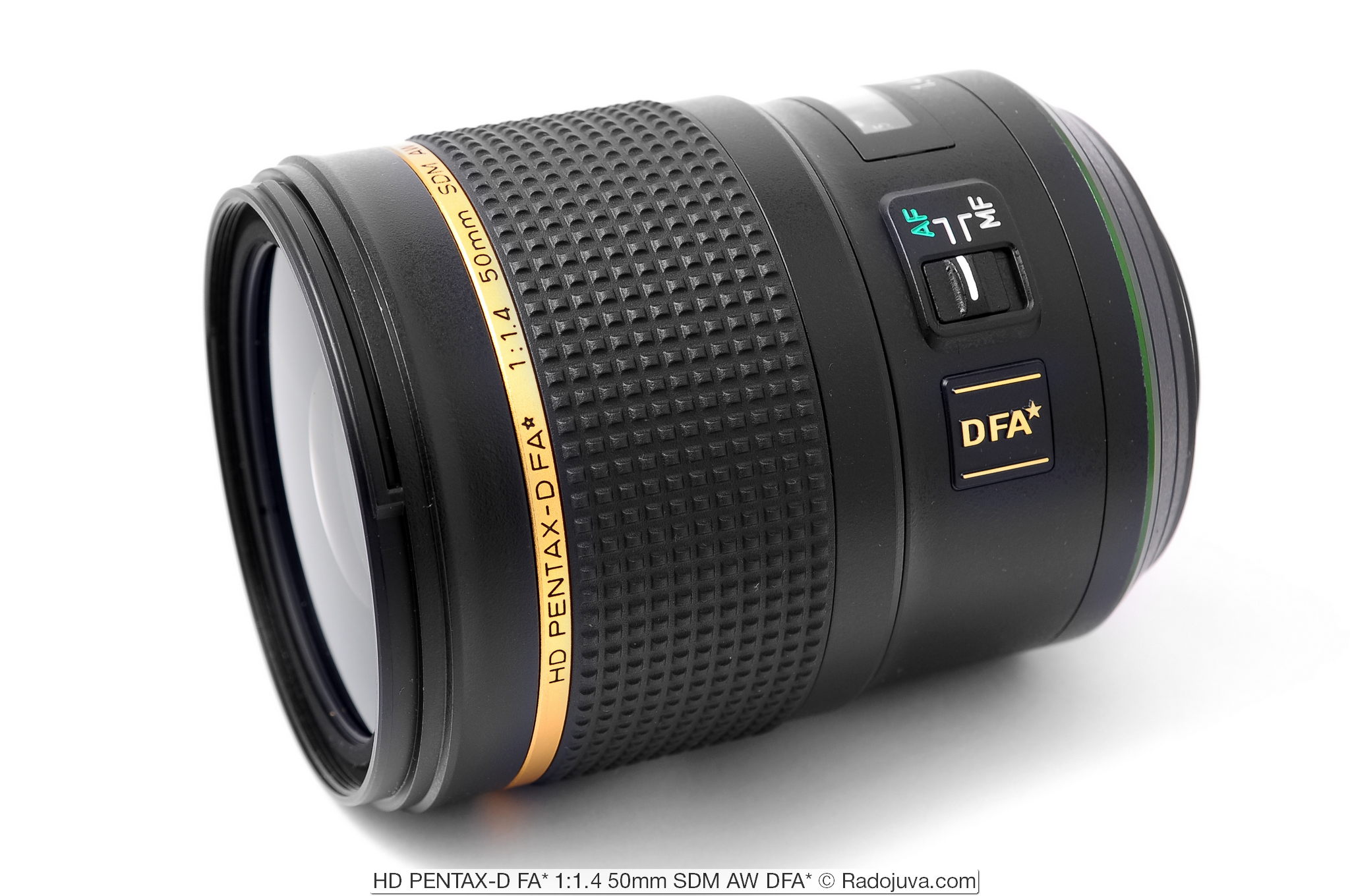 HD PENTAX-D FA * 1 at a Glance: 1.4 50mm SDM AW DFA * | Happy