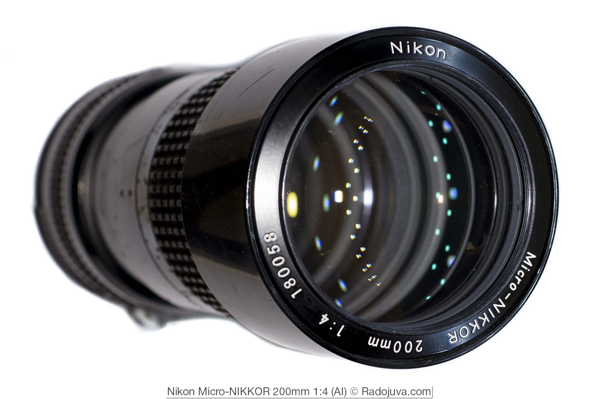 Nikon Micro-NIKKOR 200mm 1: 4 (AI). Review from the reader
