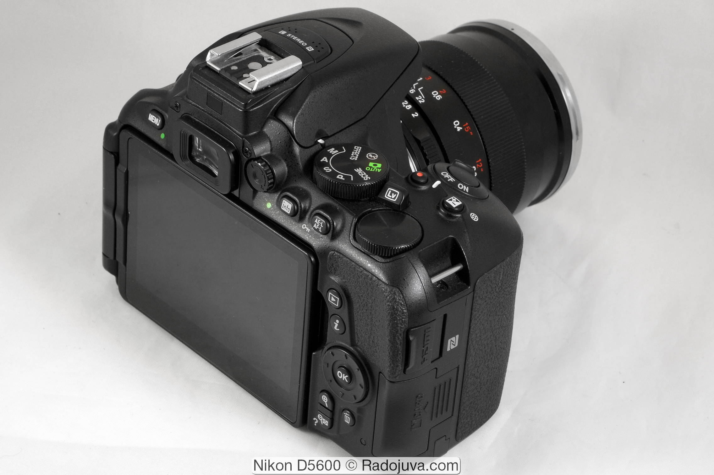 Nikon D5600 DSLR Review
