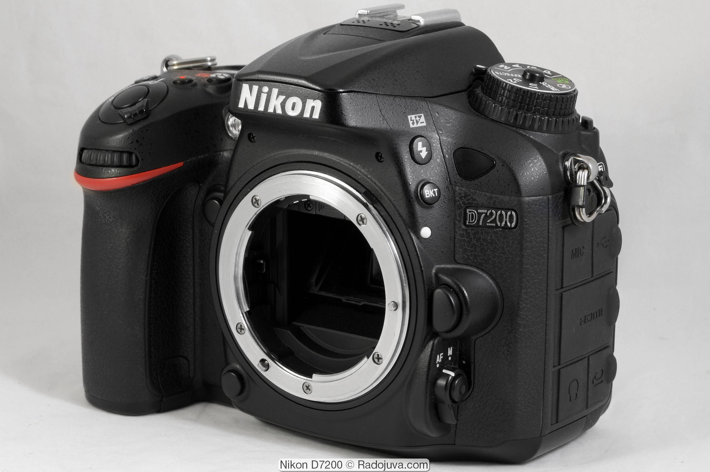 Зеркальный фотоаппарат Nikon d80