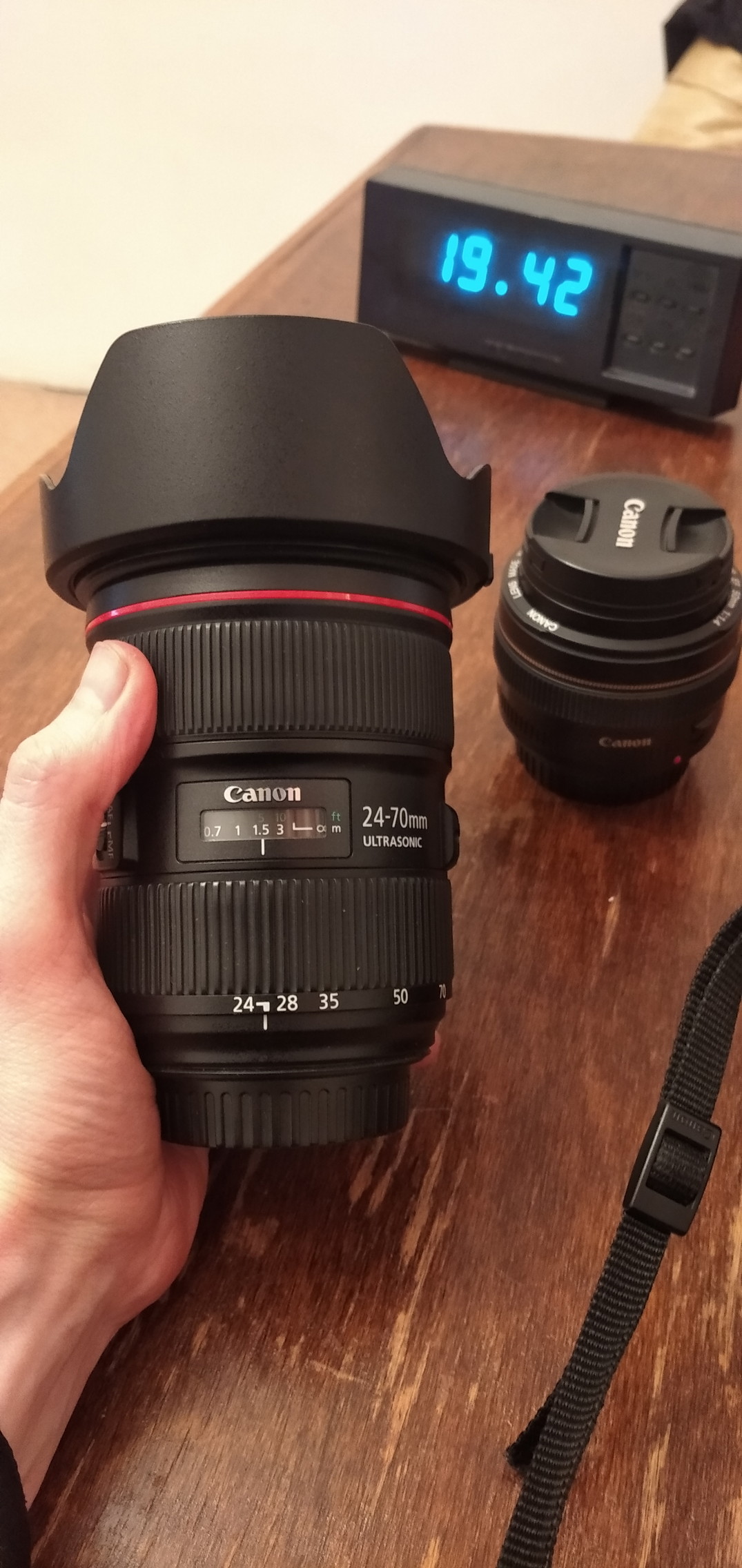 Canon Zoom Lens Ef 24 70 1 2 8 L Ii Usm Review From The Reader Radozhiva Radozhiva