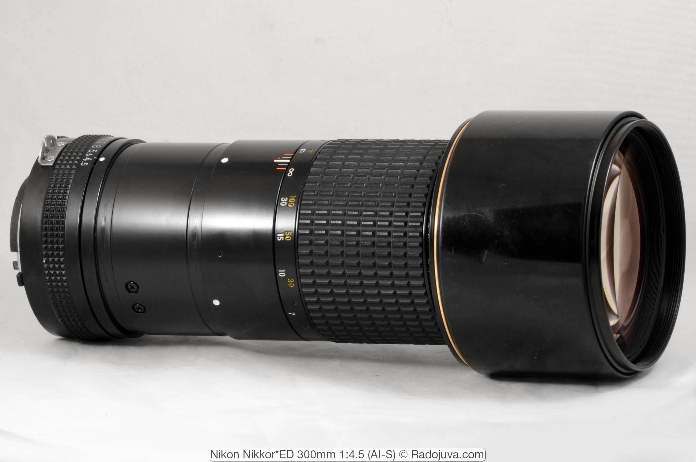 Nikon Nikkor*ED 300mm 1:4.5 (AI-S)