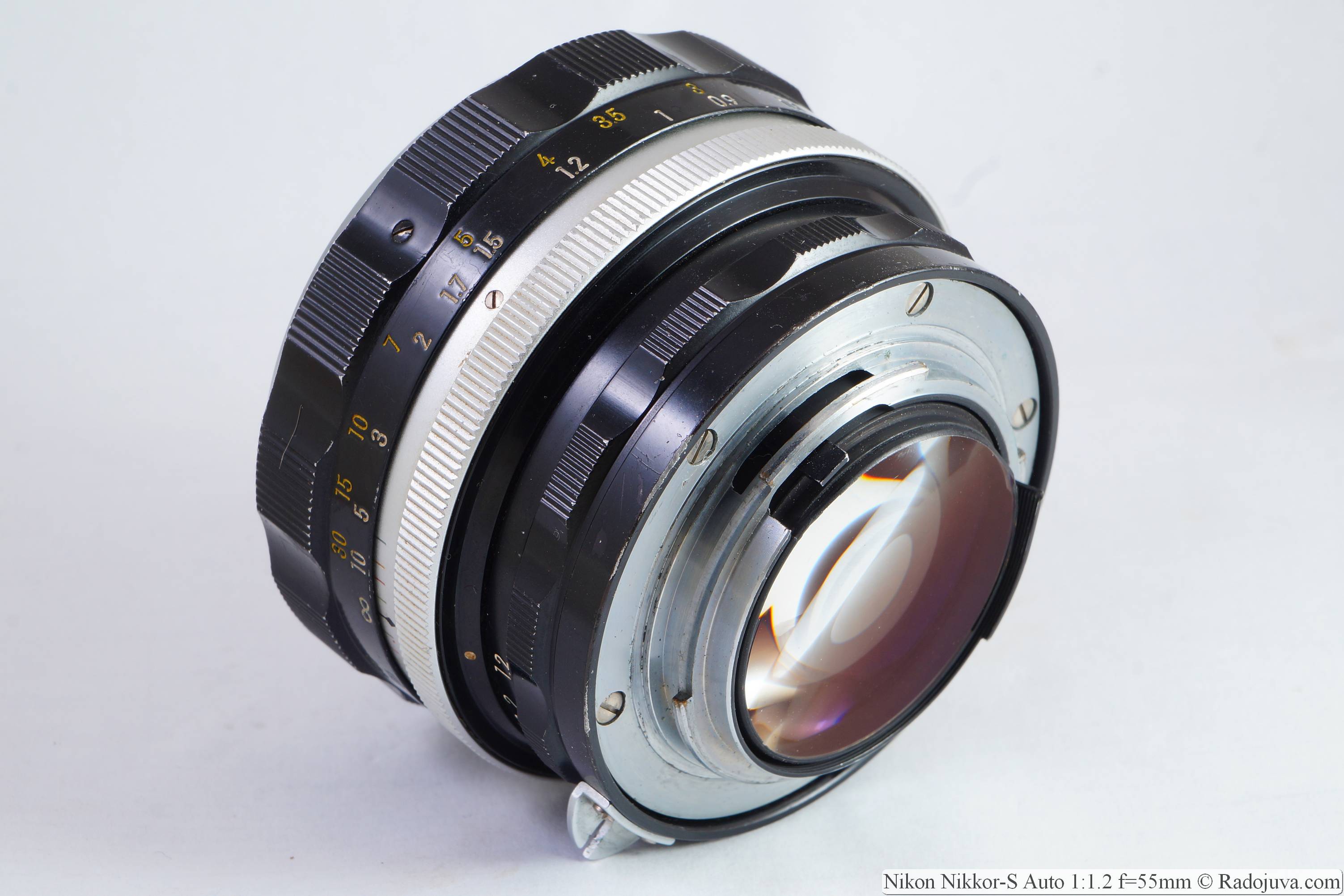 Nikon Nikkor-S Auto 1: 1.2 f = 55mm