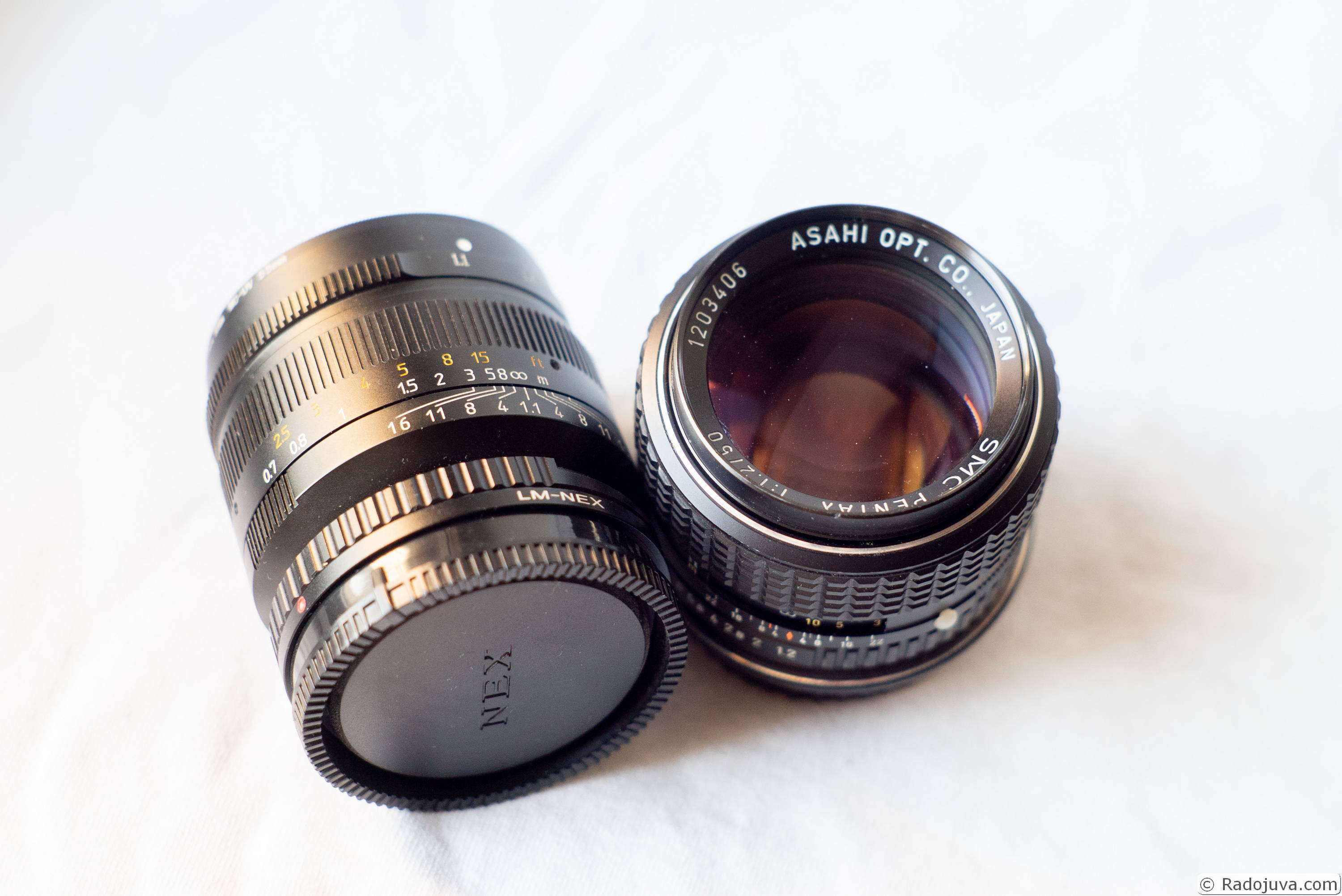 7artisans 50 / 1.1 and SMC Pentax 50 / 1.2: the lenses themselves are similar in size, but the total length of the optical system for a lens for a SLR camera is longer.