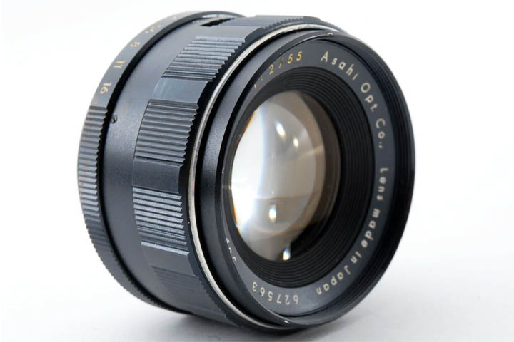 Super-Takumar 1:2/55 Asahi Opt. Co., Lens gemaakt in Japan (345-1, 345-3, A/M, kleine ribben, F/2 links)