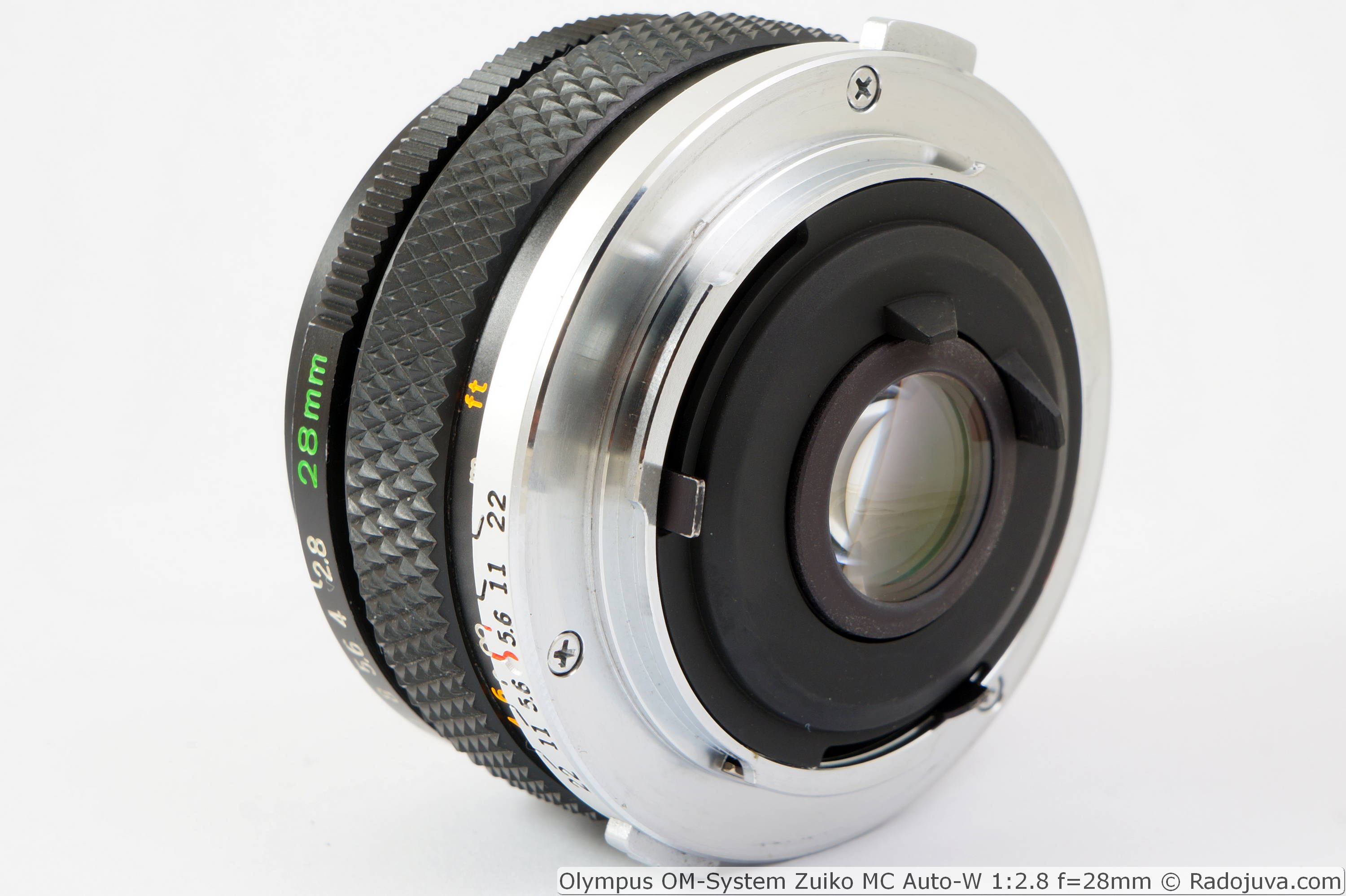 Review of Olympus OM-System Zuiko MC Auto-W 1:2.8 f=28mm | Happy