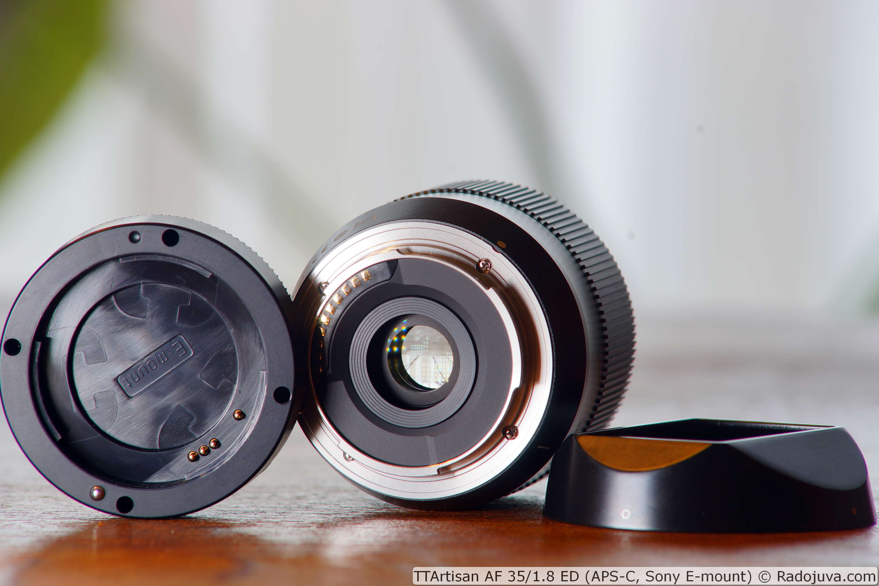 TTArtisan 35mm F1.8 AF II – Obiettivo Autofocus Per Sony E, APS-C, Corpo In Alluminio, Leggero 176g, Con Paraluce E Tappi