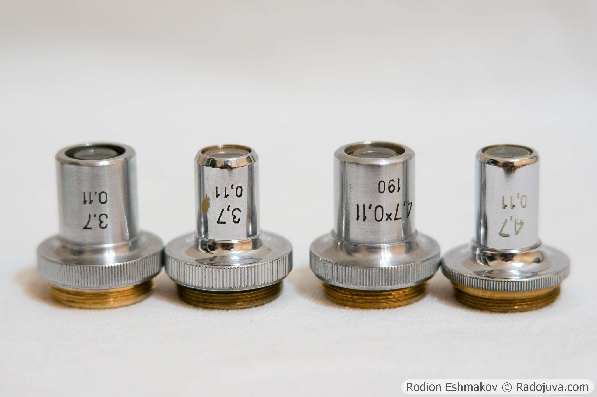 Objectifs type OM-12 3.7x0.11 (tube 160 mm), 4.7x0.11 (tube 190 mm) de différentes versions.