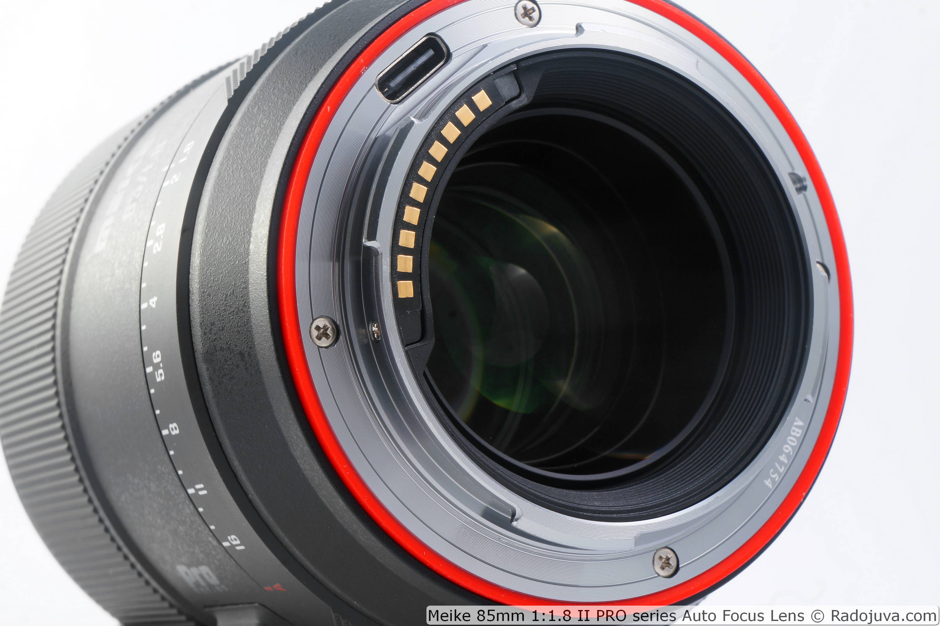 Meike 85mm 1:1.8 II PRO series Auto Focus Lens