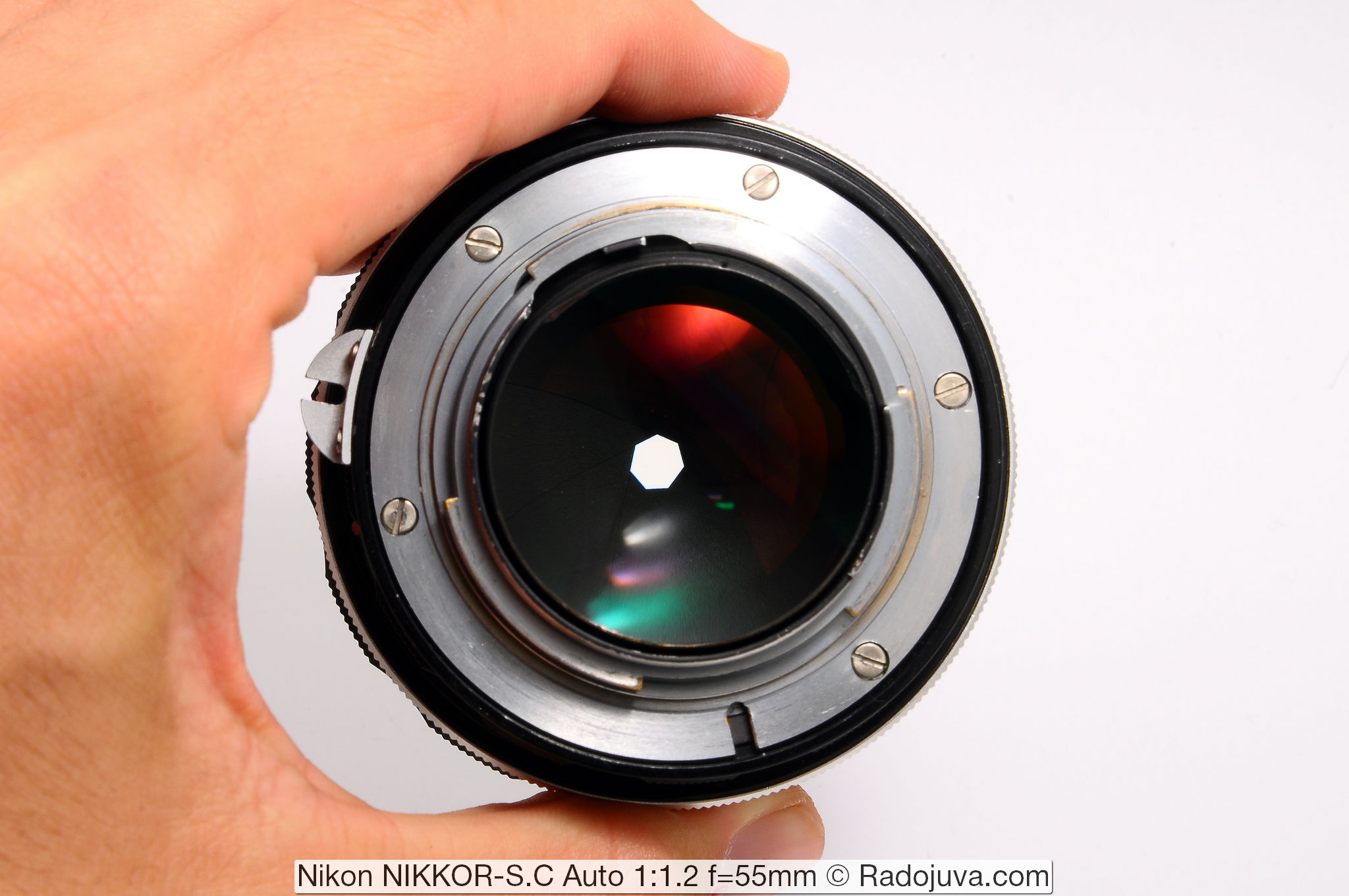 Review of Nikon NIKKOR-SC Auto 1: 1.2 f = 55mm | Happy